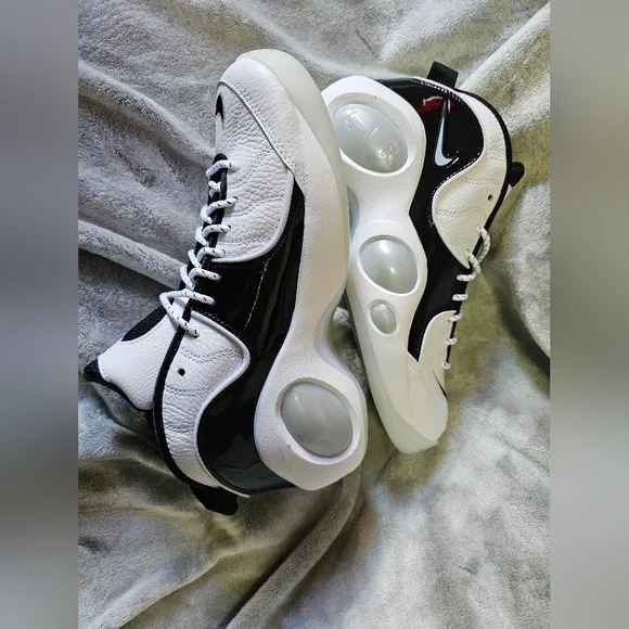 Nike Air Zoom Flight 95 "Black Patent" DV0820-100 Basketball Mens Size 10 - Picture 14 of 16